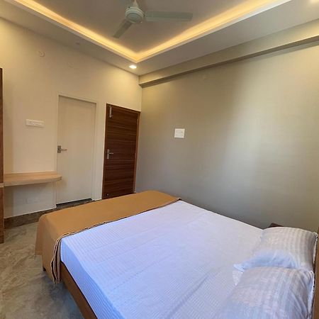 Srirangam Nandavanam Service Apartments Tiruchirappalli Zewnętrze zdjęcie