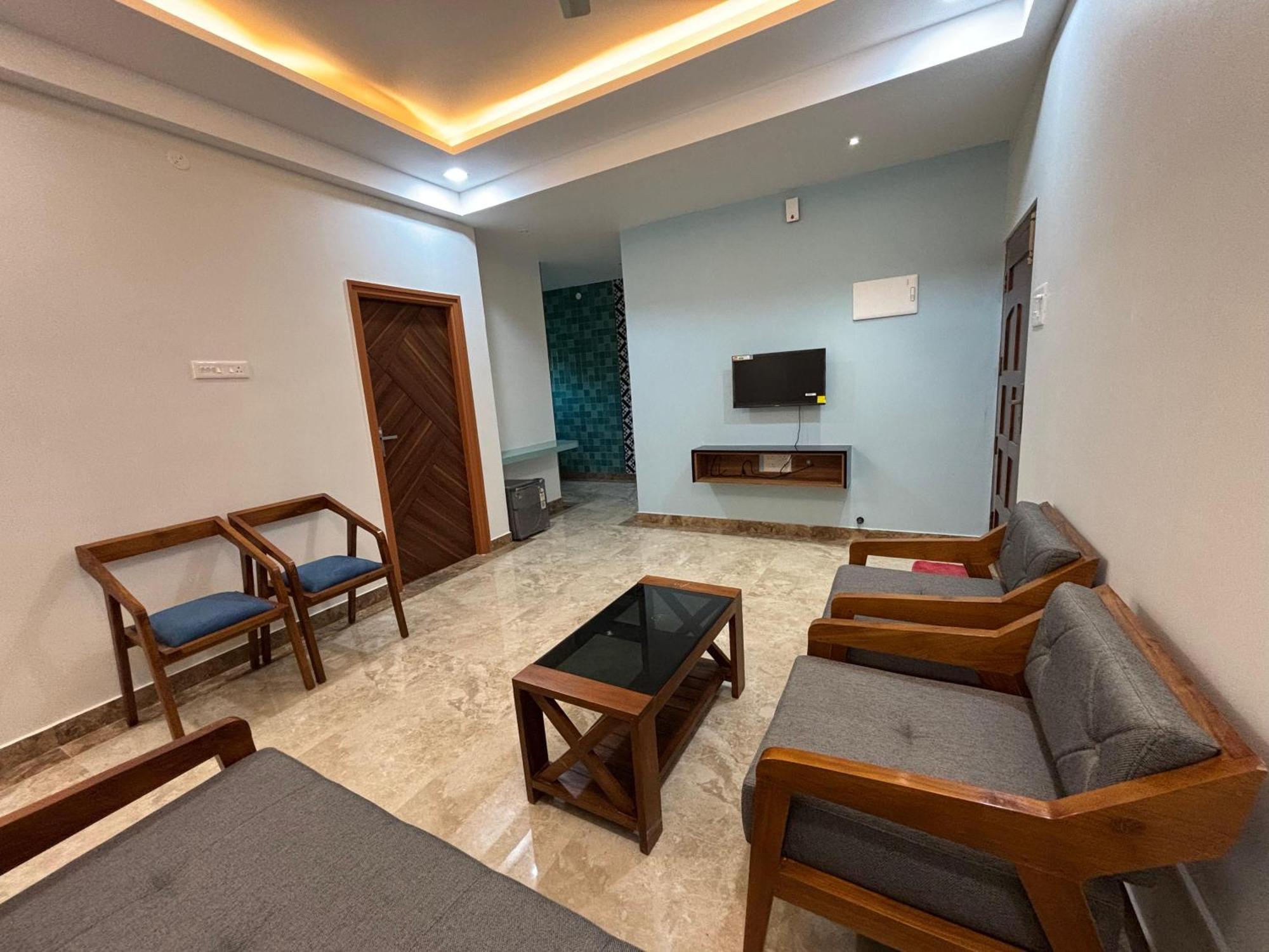 Srirangam Nandavanam Service Apartments Tiruchirappalli Zewnętrze zdjęcie