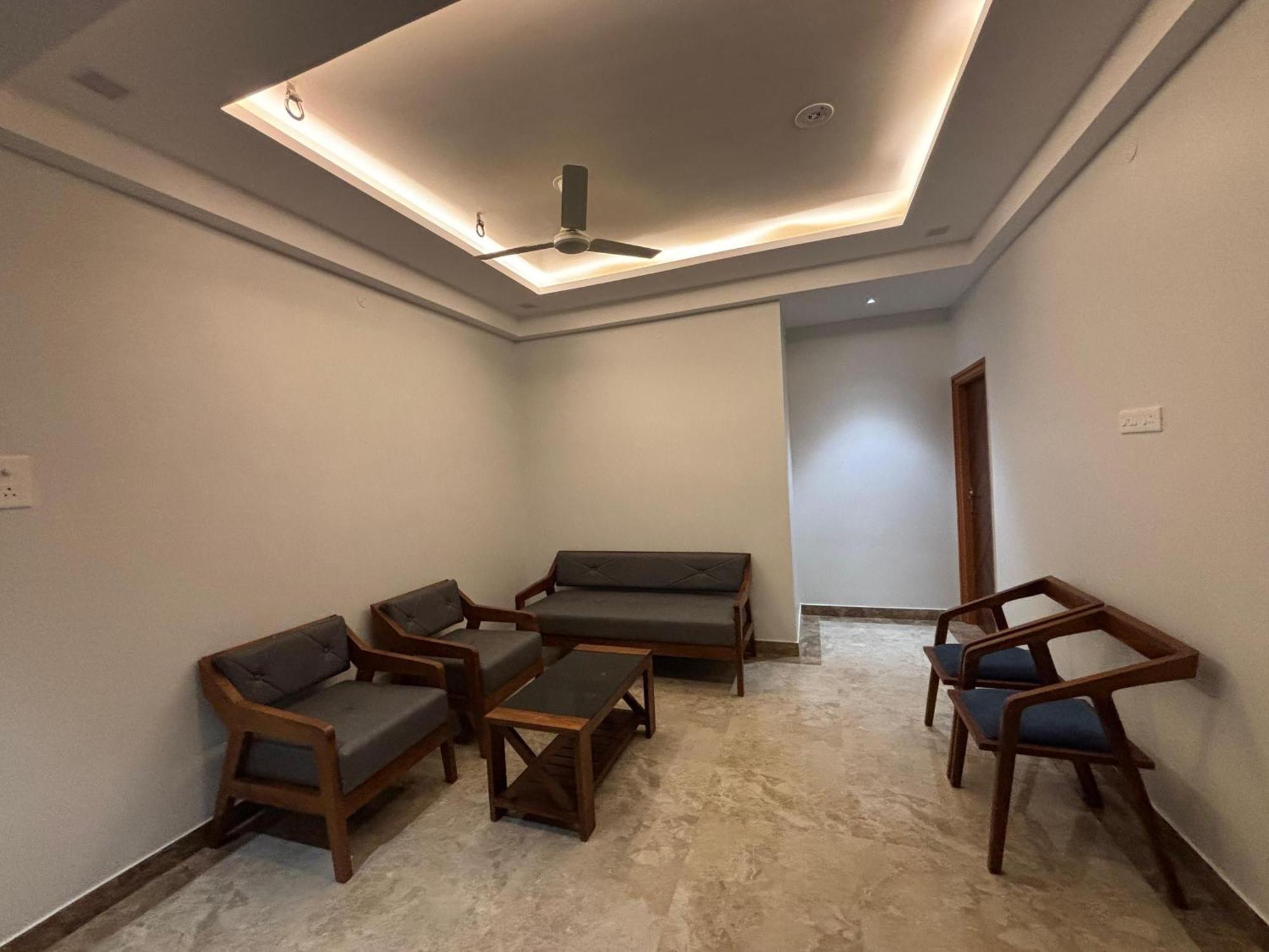 Srirangam Nandavanam Service Apartments Tiruchirappalli Zewnętrze zdjęcie
