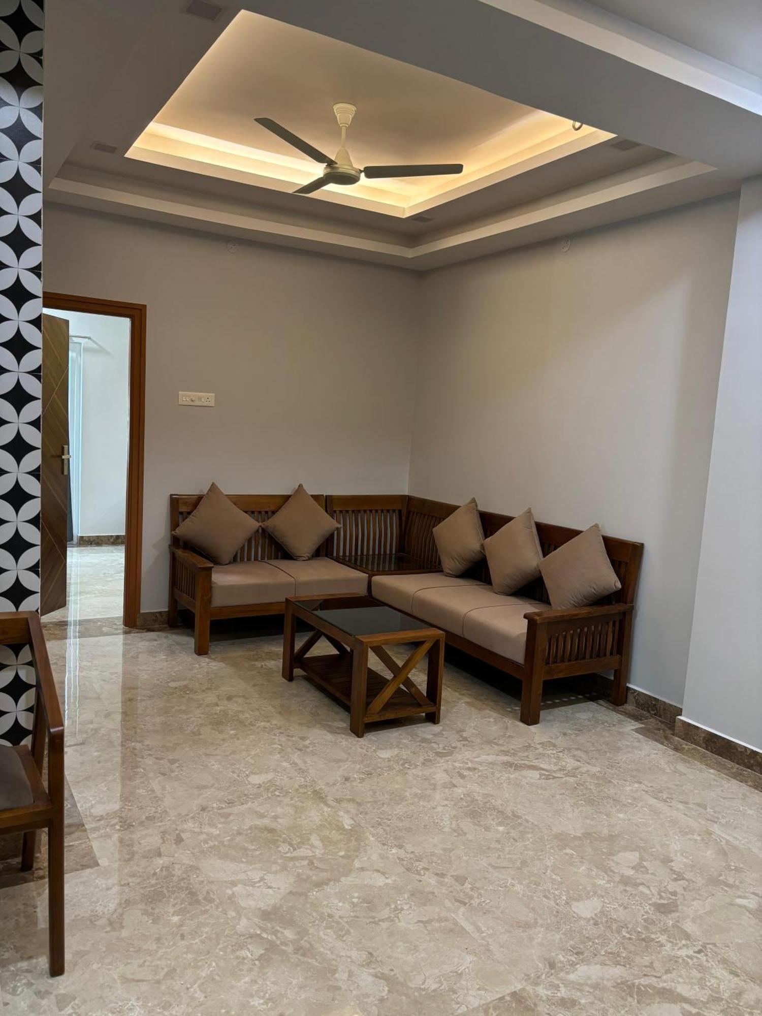 Srirangam Nandavanam Service Apartments Tiruchirappalli Zewnętrze zdjęcie