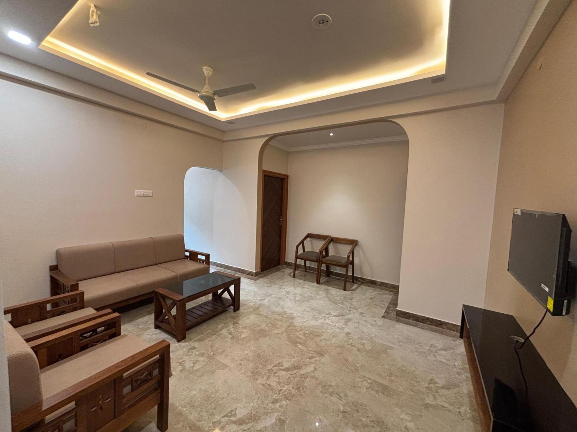 Srirangam Nandavanam Service Apartments Tiruchirappalli Pokój zdjęcie