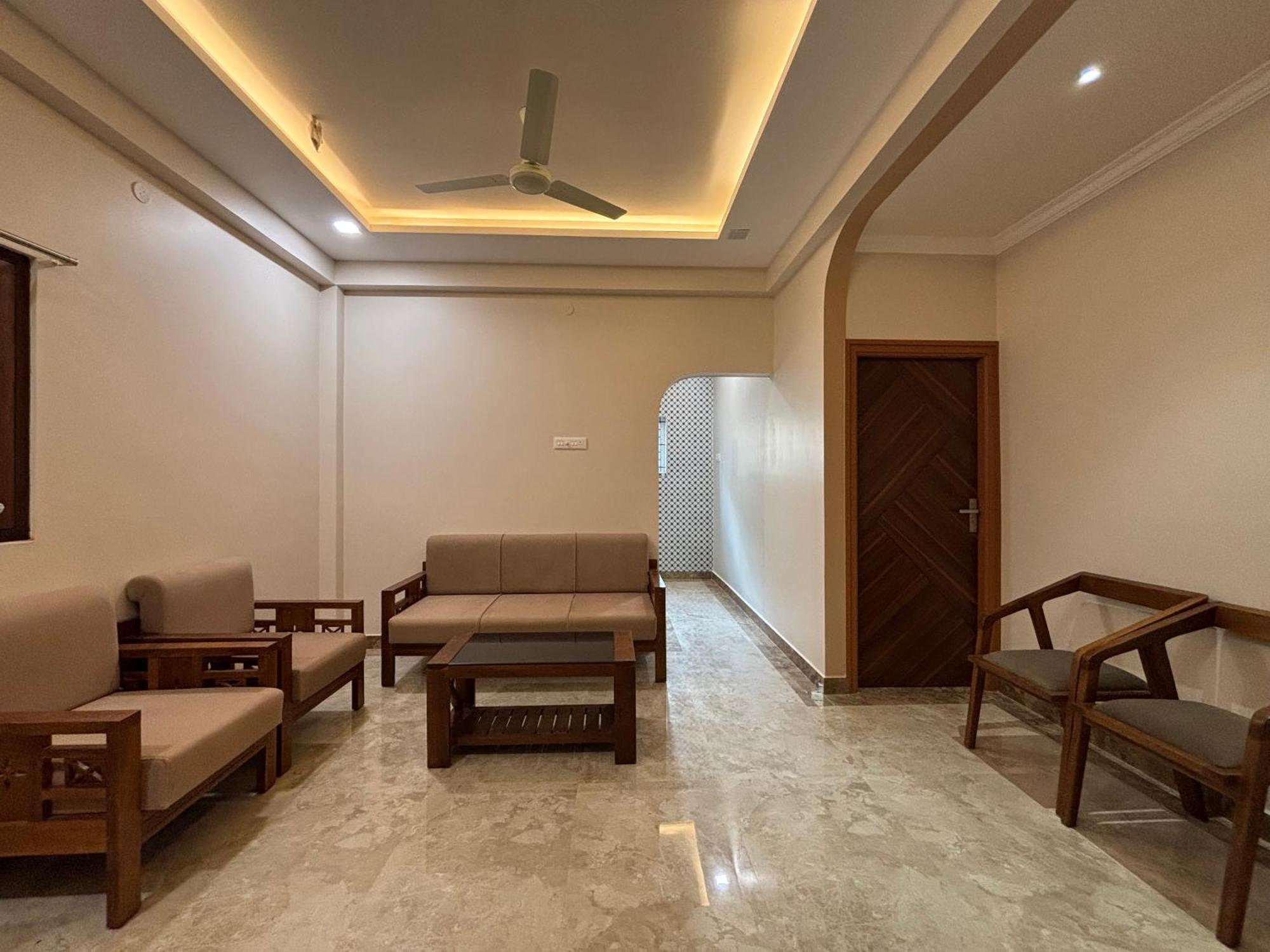 Srirangam Nandavanam Service Apartments Tiruchirappalli Zewnętrze zdjęcie